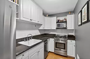 201 E 28th St, New York City, NY 10016 - Photo 8