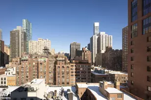 345 E 52nd St, New York City, NY 10022 - Photo 4