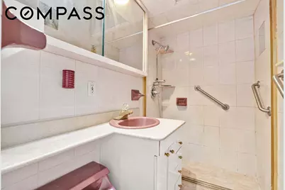 370 Ocean Parkway #8H, New York City, NY 11218 - Photo 16