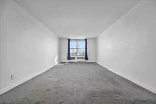 39-76 57th St, New York City, NY 11377 - Photo 4