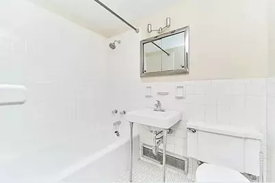 330 E 49th Street #8K, New York, NY 10017 - Photo 4