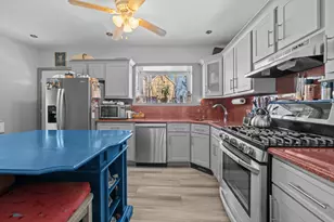 1467 E 64th St, New York City, NY 11234 - Photo 8