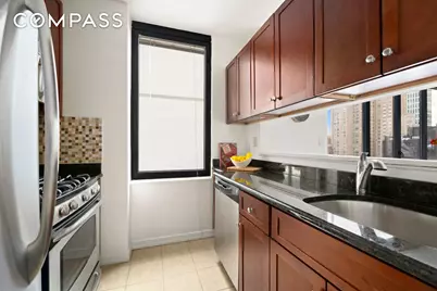 52 E End Avenue #12B, New York City, NY 10028 - Photo 4