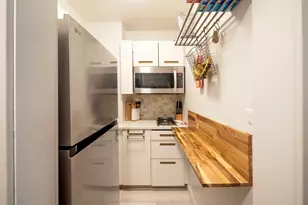 210 E 63rd St, New York City, NY 10065 - Photo 4