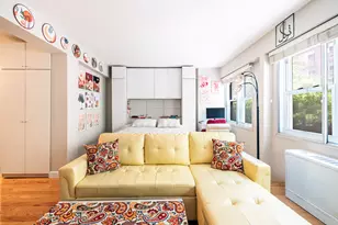 210 E 63rd St, New York City, NY 10065 - Photo 2