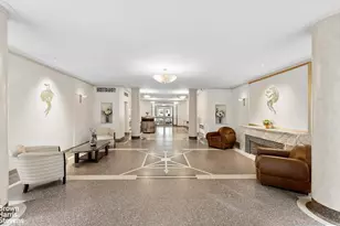 333 W 57th St, New York City, NY 10019 - Photo 6