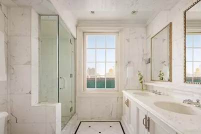 333 E 68th Street #PHA, New York City, NY 10065 - Photo 8