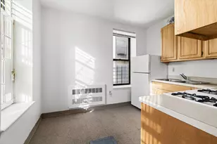101 W 115th St, New York City, NY 10026 - Photo 4