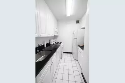 230 W 55th Street #17C, New York, NY 10019 - Photo 4