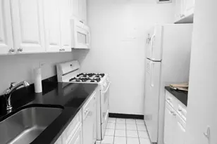 230 W 55th St, New York City, NY 10019 - Photo 4