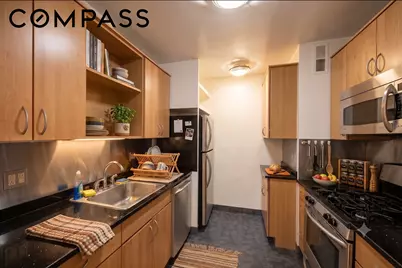 333 E 69th Street #3A, New York City, NY 10021 - Photo 10