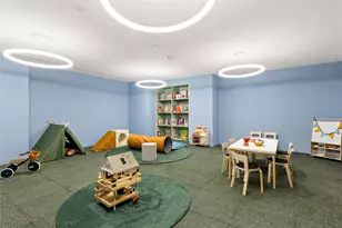 8 S 4th St, New York City, NY 11249 - Photo 14