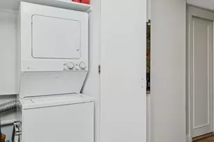 340 E 64th St, New York, NY 10065 - Photo 6