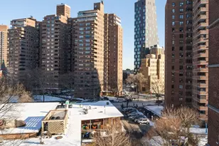 385 Grand St, New York City, NY 10002 - Photo 16