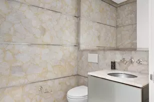 217 W 57th St, New York, NY 10019 - Photo 8