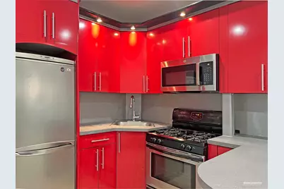 2035 E 7th Street #1D, New York City, NY 11223 - Photo 4