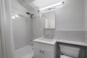 345 W 58th St, New York City, NY 10019 - Photo 8