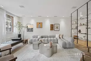 55 Warren St, New York City, NY 10007 - Photo 1