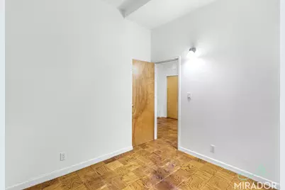 132 E 45th Street #3G, New York, NY 10017 - Photo 6