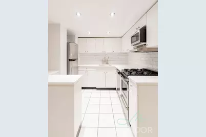 39 W 16th Street #1R, New York City, NY 10011 - Photo 10