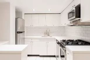 39 W 16th St, New York City, NY 10011 - Photo 10