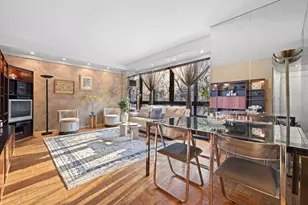 100 United Nations Plaza, New York City, NY 10017 - Photo 2