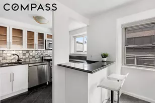 321 E 48th St, New York City, NY 10017 - Photo 4