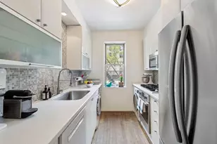 180 W 93rd St, New York, NY 10025 - Photo 10