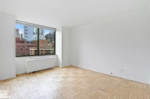 236 E 47th St, New York City, NY 10017 - Photo 6