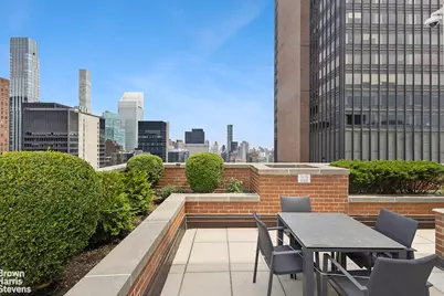 236 E 47th Street #21B, New York City, NY 10017 - Photo 14