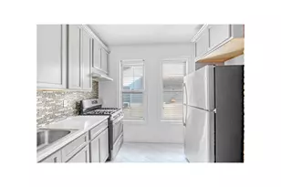 405 E 2nd St, Brooklyn, NY 11218 - Photo 6