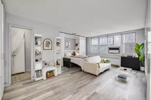 240 E 35th St, New York, NY 10016 - Photo 1