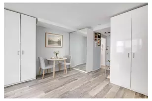 240 E 35th St, New York City, NY 10016 - Photo 4