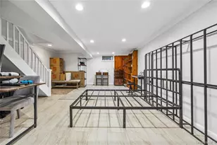 77-17 85th St, New York City, NY 11385 - Photo 16