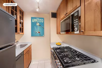 61 Jane Street #11F, New York, NY 10014 - Photo 4