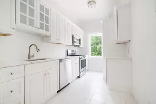 60 Russell St, New York City, NY 11222 - Photo 6