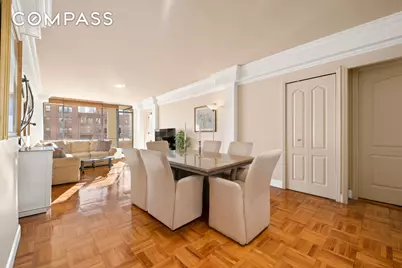 333 E 69th Street #10H, New York, NY 10021 - Photo 4