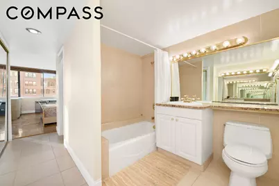 333 E 69th Street #10H, New York City, NY 10021 - Photo 8