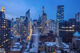 415 E 54th St, New York City, NY 10022 - Photo 12