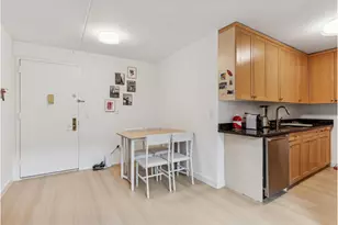 301 Elizabeth St, New York, NY 10012 - Photo 2