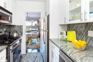 530 E 72nd St, New York City, NY 10021 - Photo 4