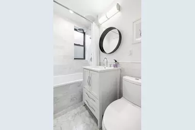 60 E 9th Street #607, New York City, NY 10003 - Photo 24