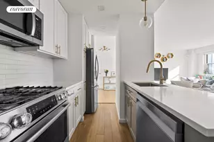 300 E 71st St, New York, NY 10021 - Photo 2