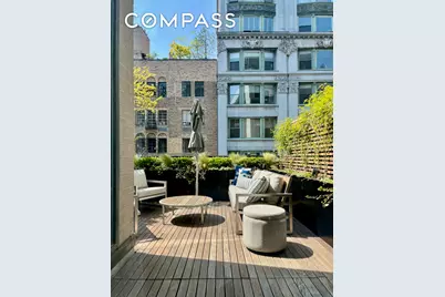 35 E 10th Street #4J, New York, NY 10003 - Photo 18