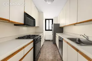 40 E 94th St, New York City, NY 10128 - Photo 2