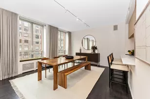 330 E 72nd St, New York City, NY 10021 - Photo 4