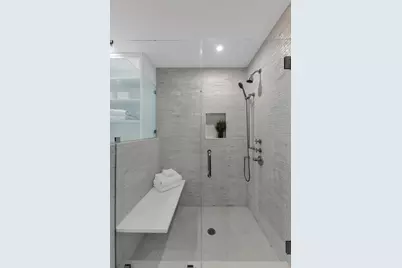 330 E 72nd Street #11, New York City, NY 10021 - Photo 10
