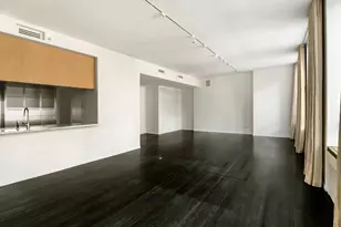 330 E 72nd St, New York City, NY 10021 - Photo 4