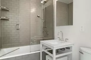 330 E 72nd St, New York City, NY 10021 - Photo 10