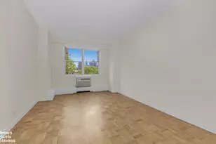 1175 York Ave, New York City, NY 10065 - Photo 10